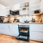 Appartamento Elegant Near Old Town & Mosel River Coblenza