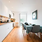 Elegant Near Old Town & Mosel River Apartamento Coblenza